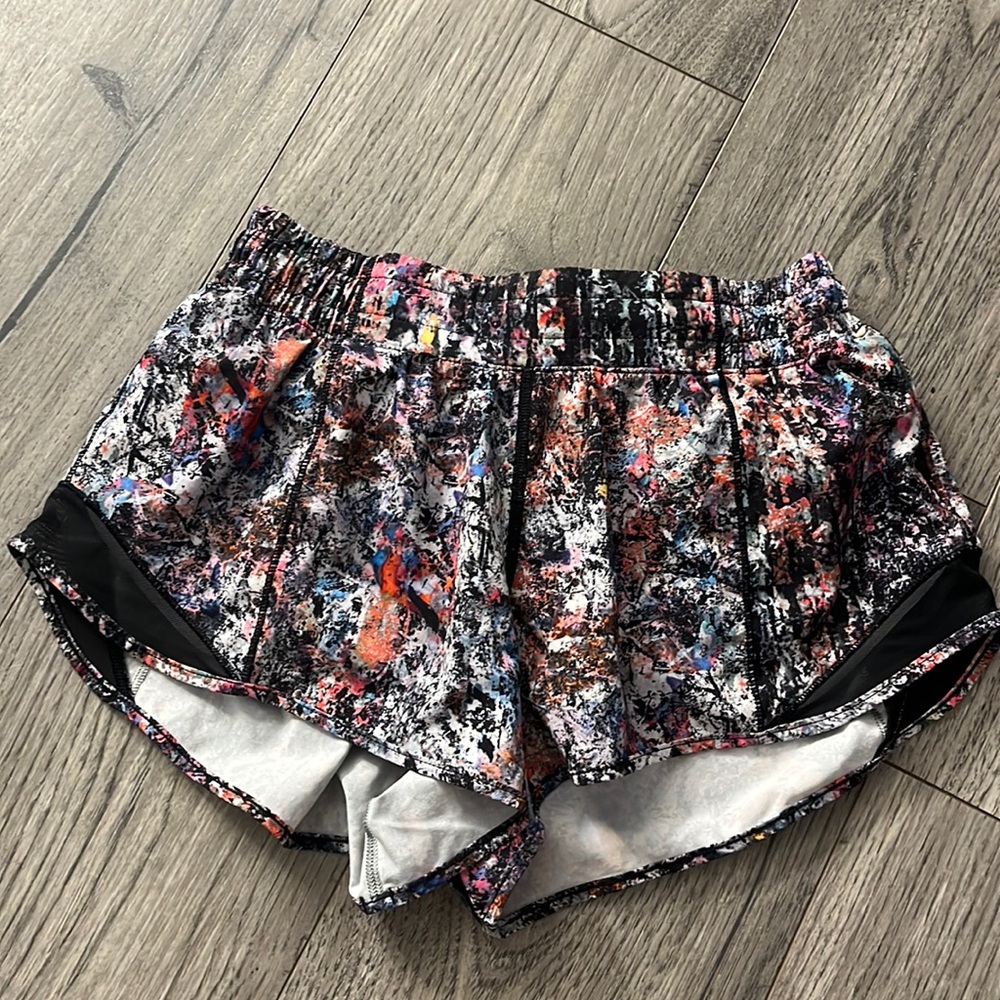 Lululemon hotty hot shorts